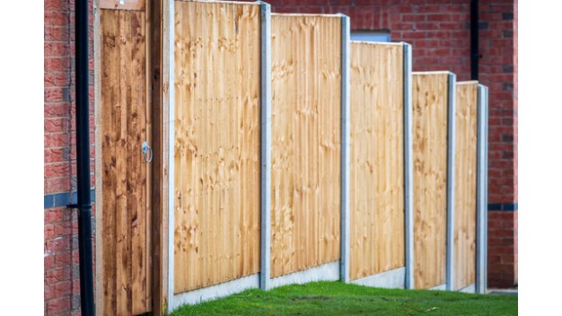 Fence Panels and Posts in Crewe: Your Local Guide to Garden Fencing
